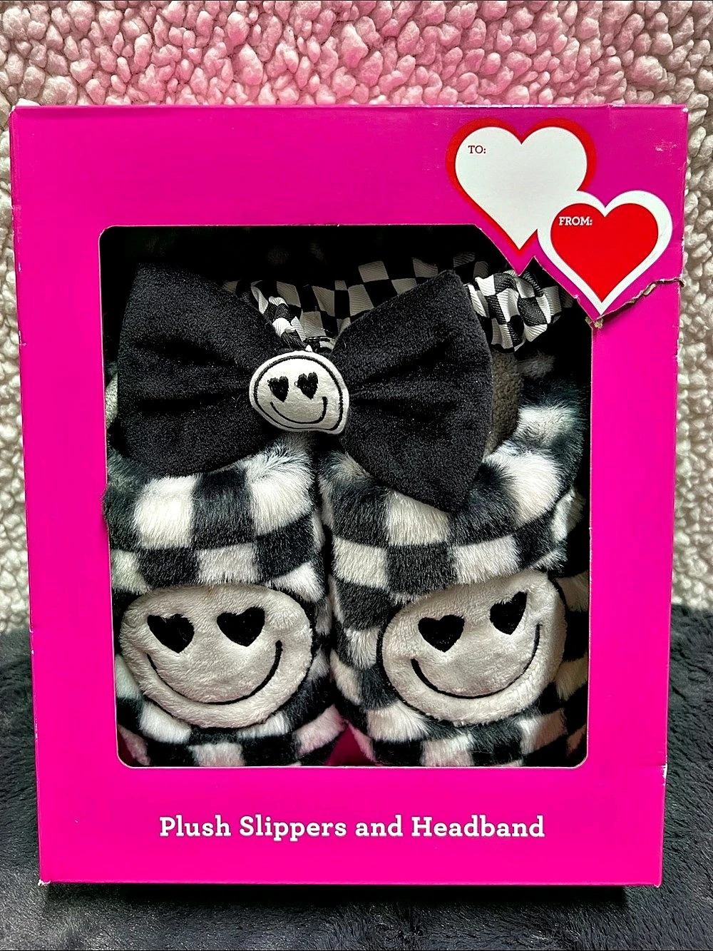 Checkered Plush Slippers and Headband Gift Set.  NWT.
